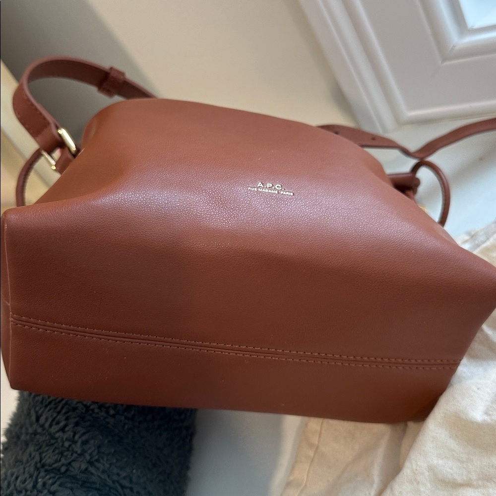 A.P.C Ninon Mini bag in Hazelnut, New with Dust Bag - Picture 7 of 15